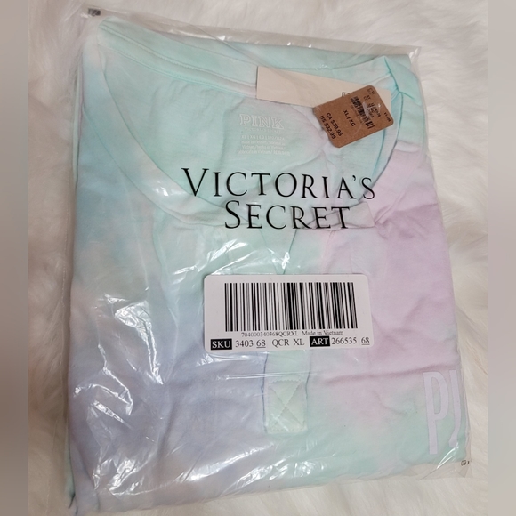 Victorias Secret Pink Henley T-Shirt  Brand New 💎 - Picture 5 of 6